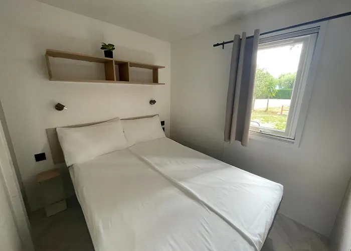 Bella Vista Kamp alanı *